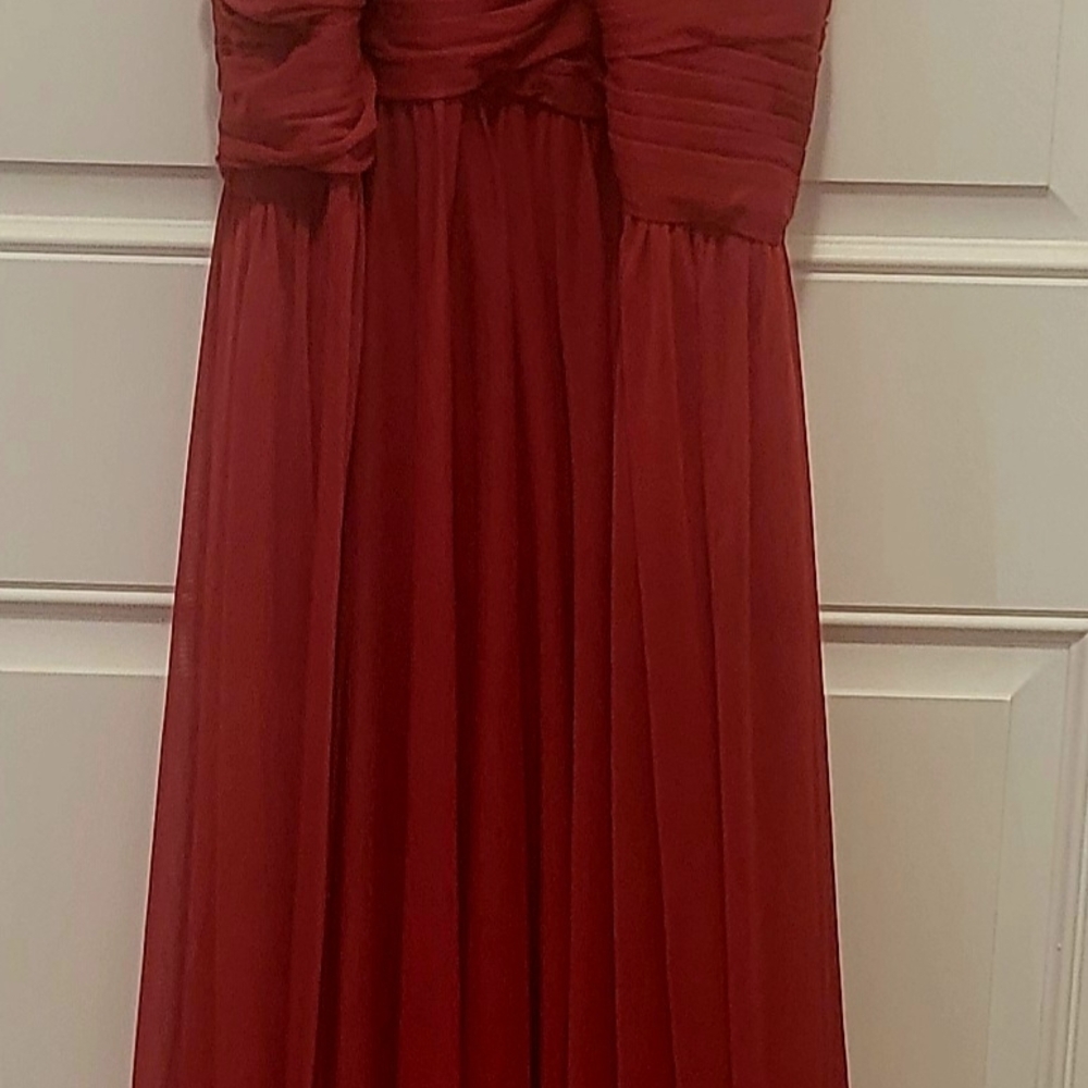Elegant Red Strapless Gown